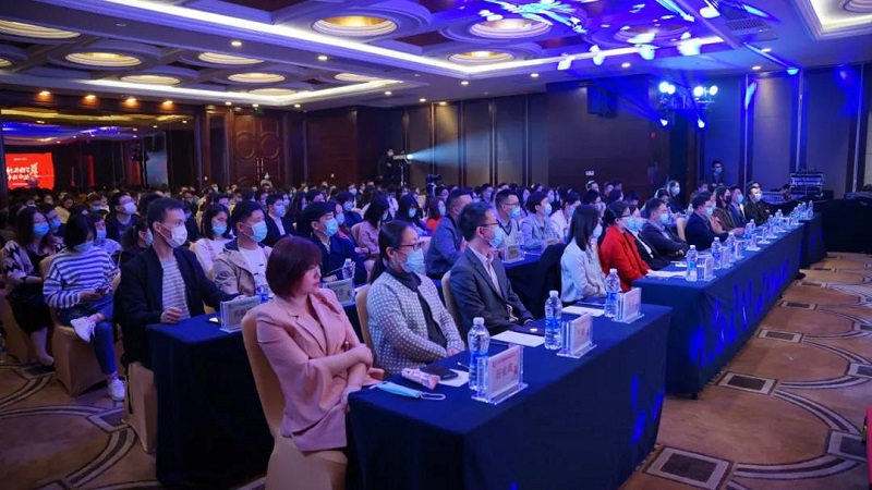 聯萬物乾坤，執云端牛耳丨云里物里2021年度戰略發展規劃會議圓滿召開