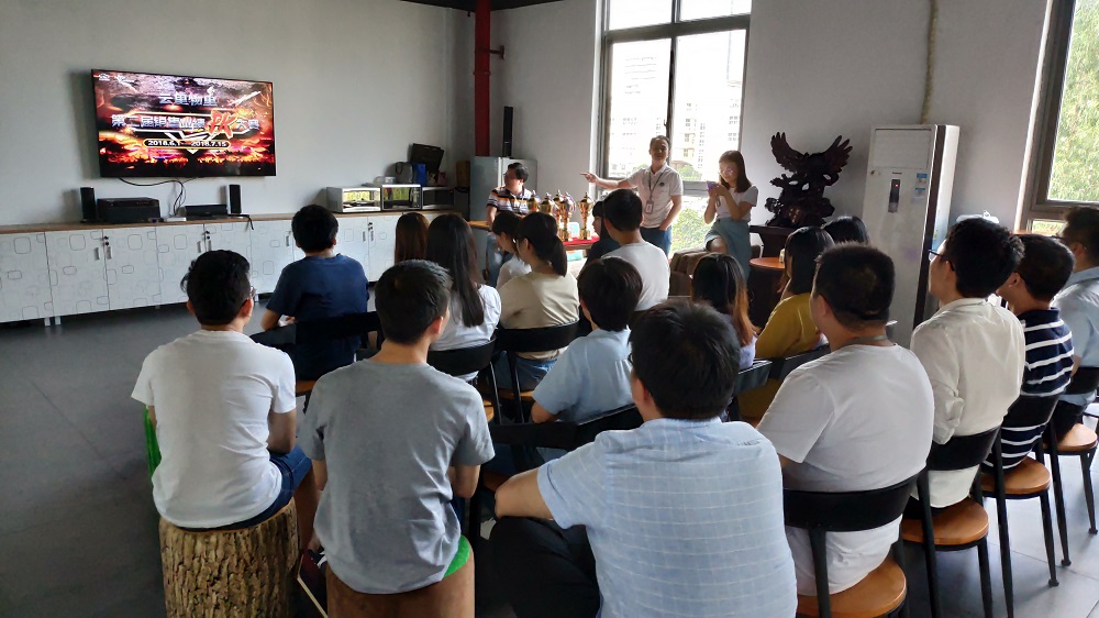 云里物里2018年第二屆銷售業績PK大賽總結暨頒獎典禮順利舉行