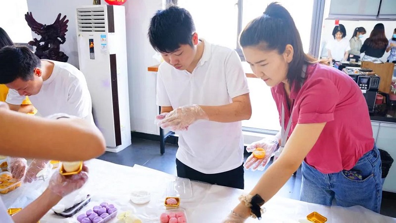 當中秋遇上國慶，這個十一注定不一樣