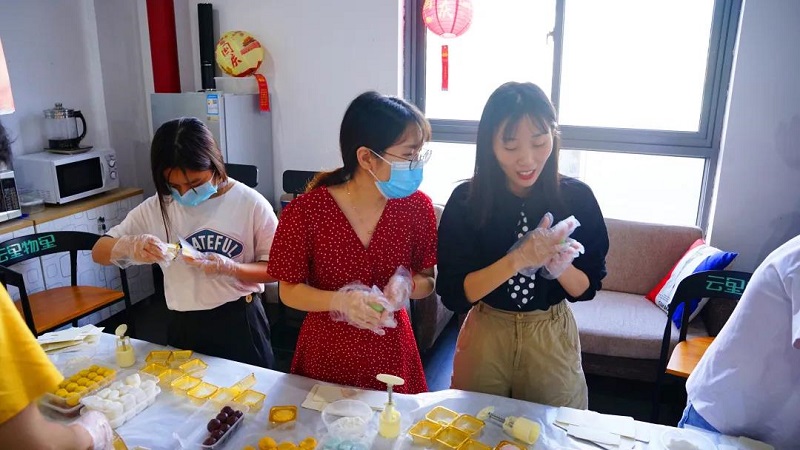 當中秋遇上國慶，這個十一注定不一樣